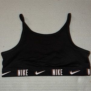 girls size medium nike sports bra